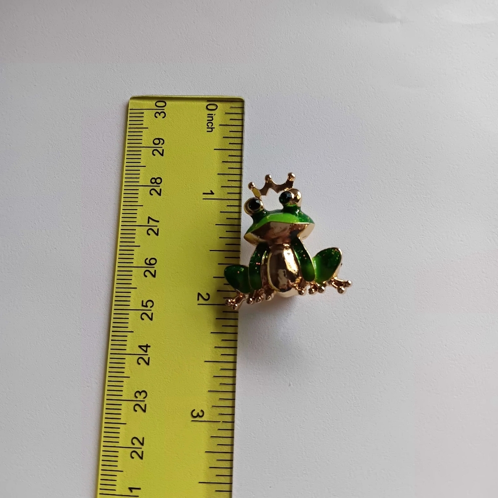 Frog Pin Brooch - Picture 4 of 8